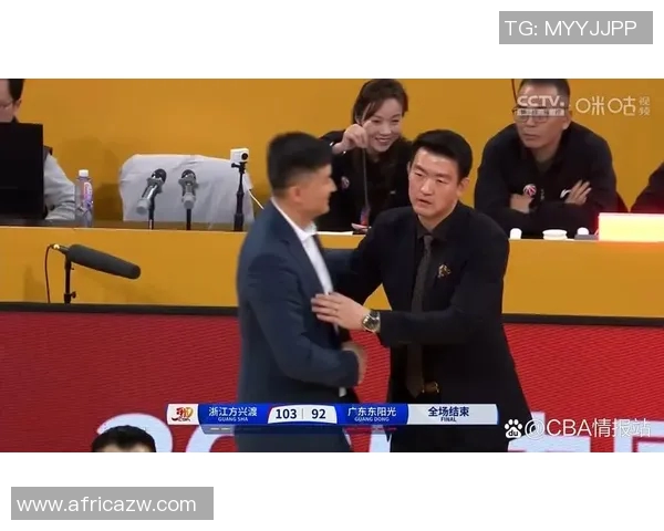 巴里-布朗砍下全场最高27分，带领球队取得连胜，打造赛场新传奇