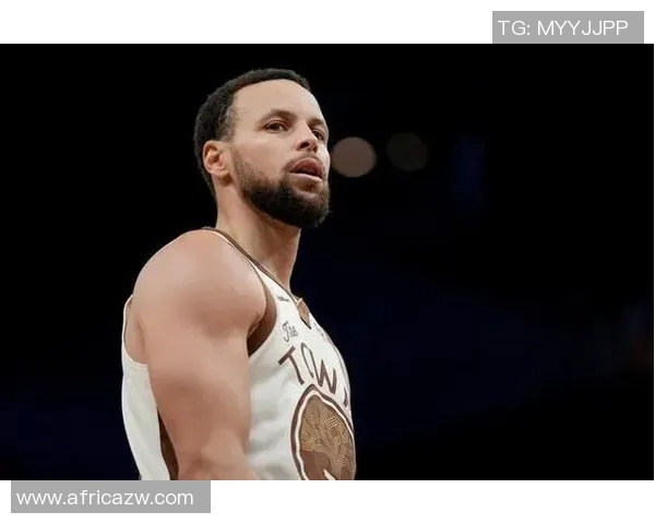 库里谈赛季目标：力争总冠军，绝不满足于亚军